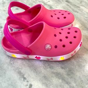 NEW 🌟 Size C 13 Crocs light up are perfect for everyday use or a trip to Disney